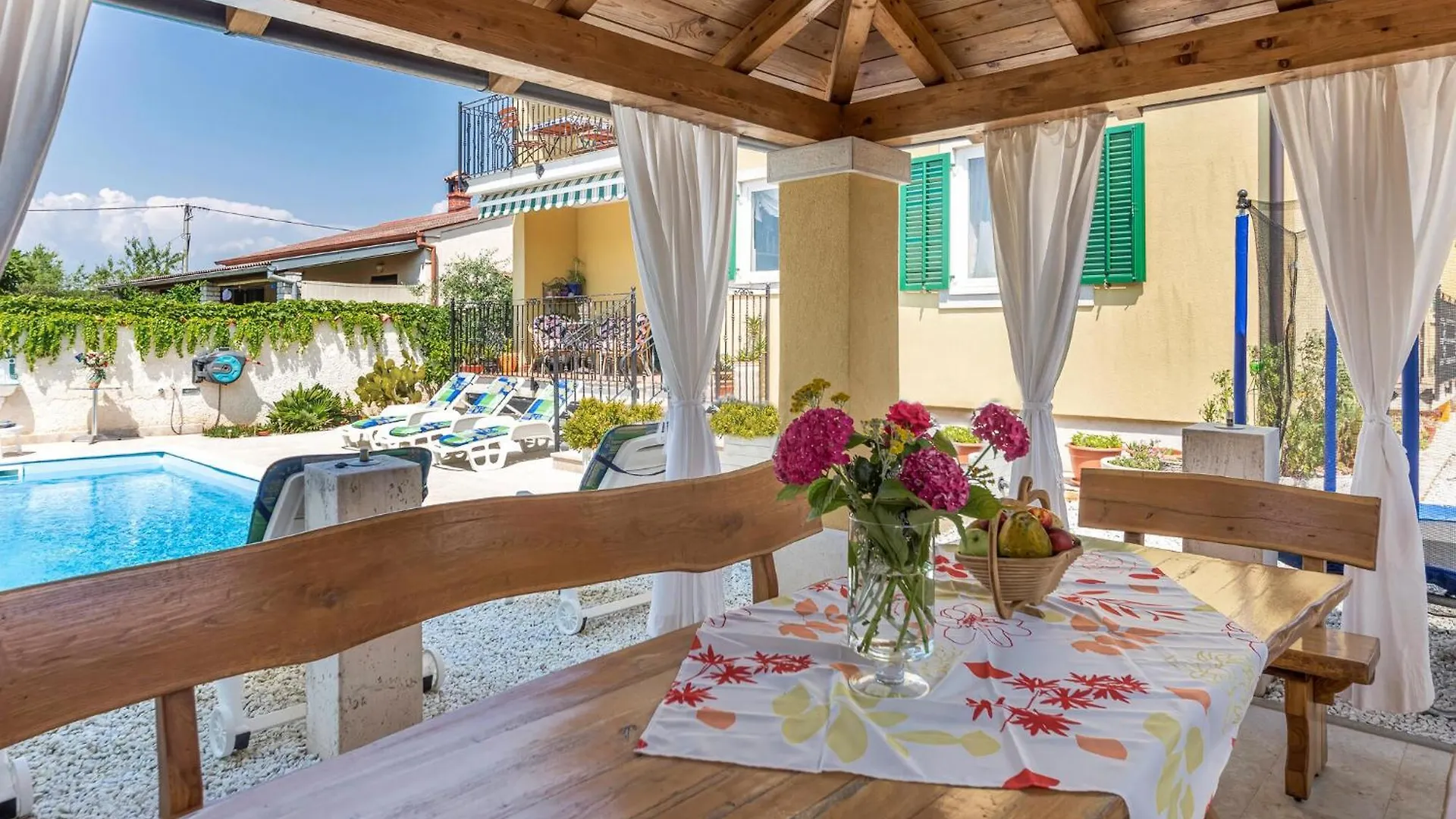 Beautiful Apartment In Fondole With Kitchen 0*,