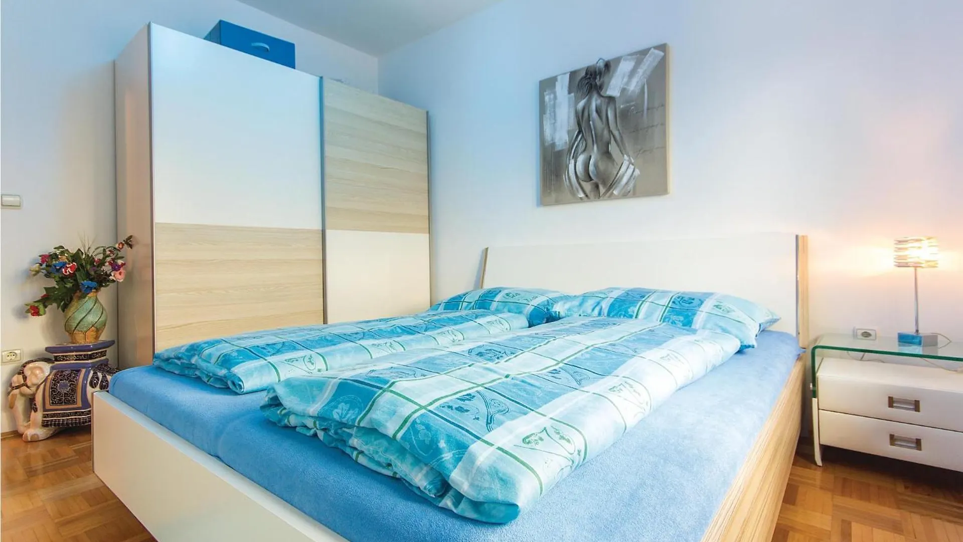 Beautiful Apartment In Fondole With Kitchen